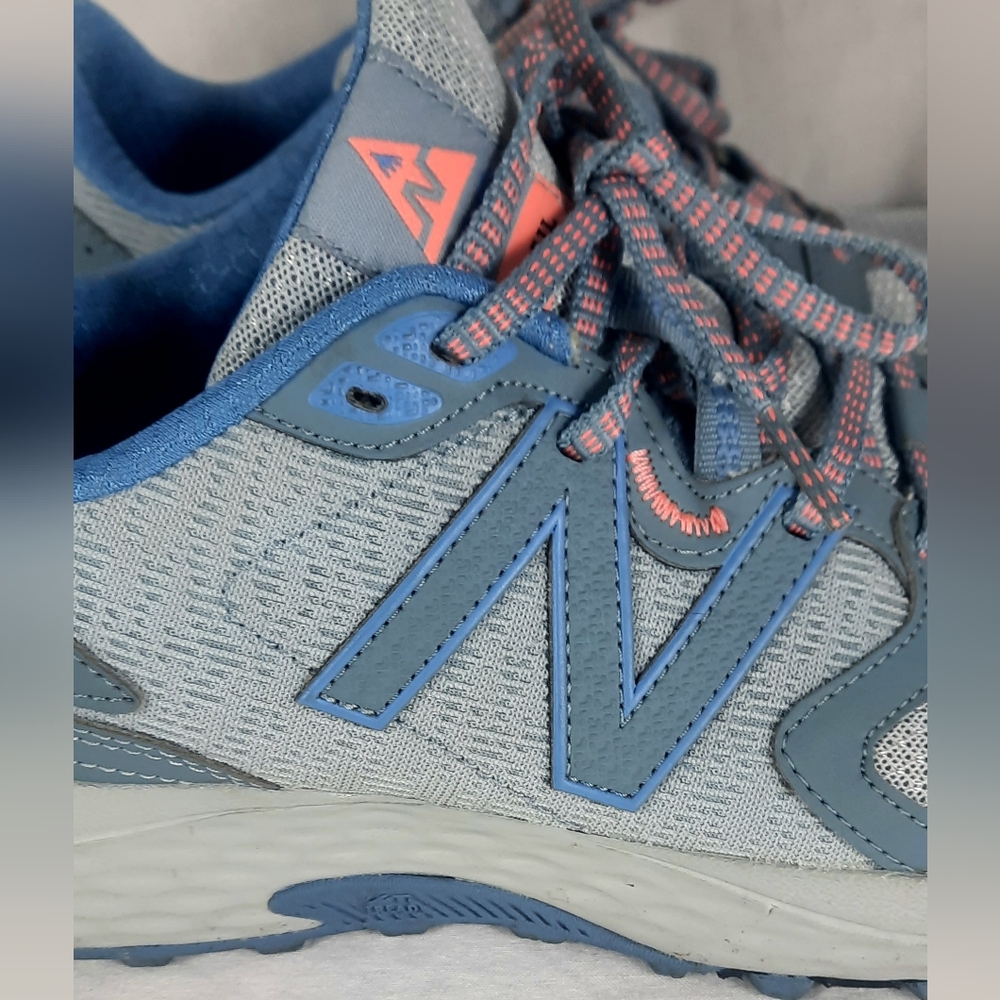 New Balance Women's 410 V7 Trail Running Shoes Size 9.5 WT410LG7 Blue Gray - Picture 2 of 12